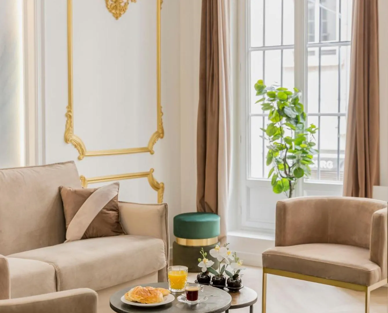 Apartment Merveil - Luxury Suite - Marais - Saint Martin I Paris France